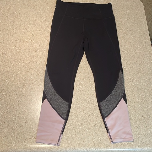 Athelta Capri length leggings size Md - Picture 2 of 5